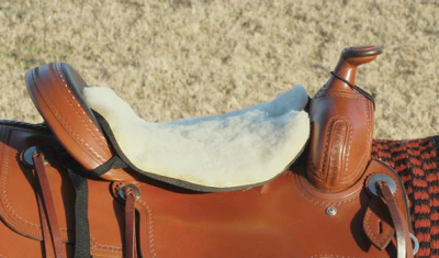 Istuinpehmuste Cashel Western Long Fleece